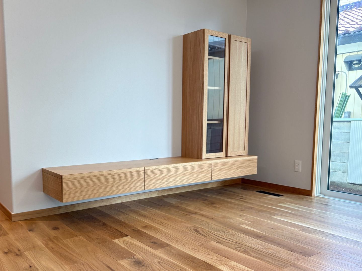 壁掛けTVボード 柏木工のＴＶボード　SLIM