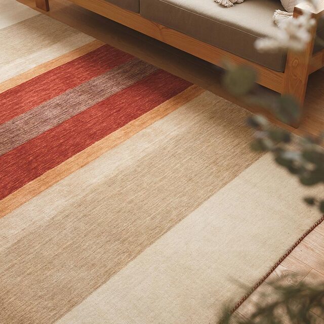 ER6164 ハグみじゅうたん　展示ございます