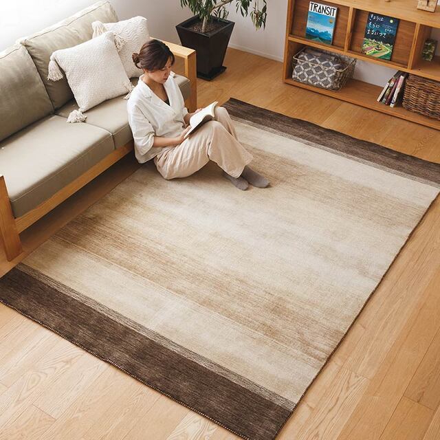 ER6173 ハグみじゅうたん　展示ございます