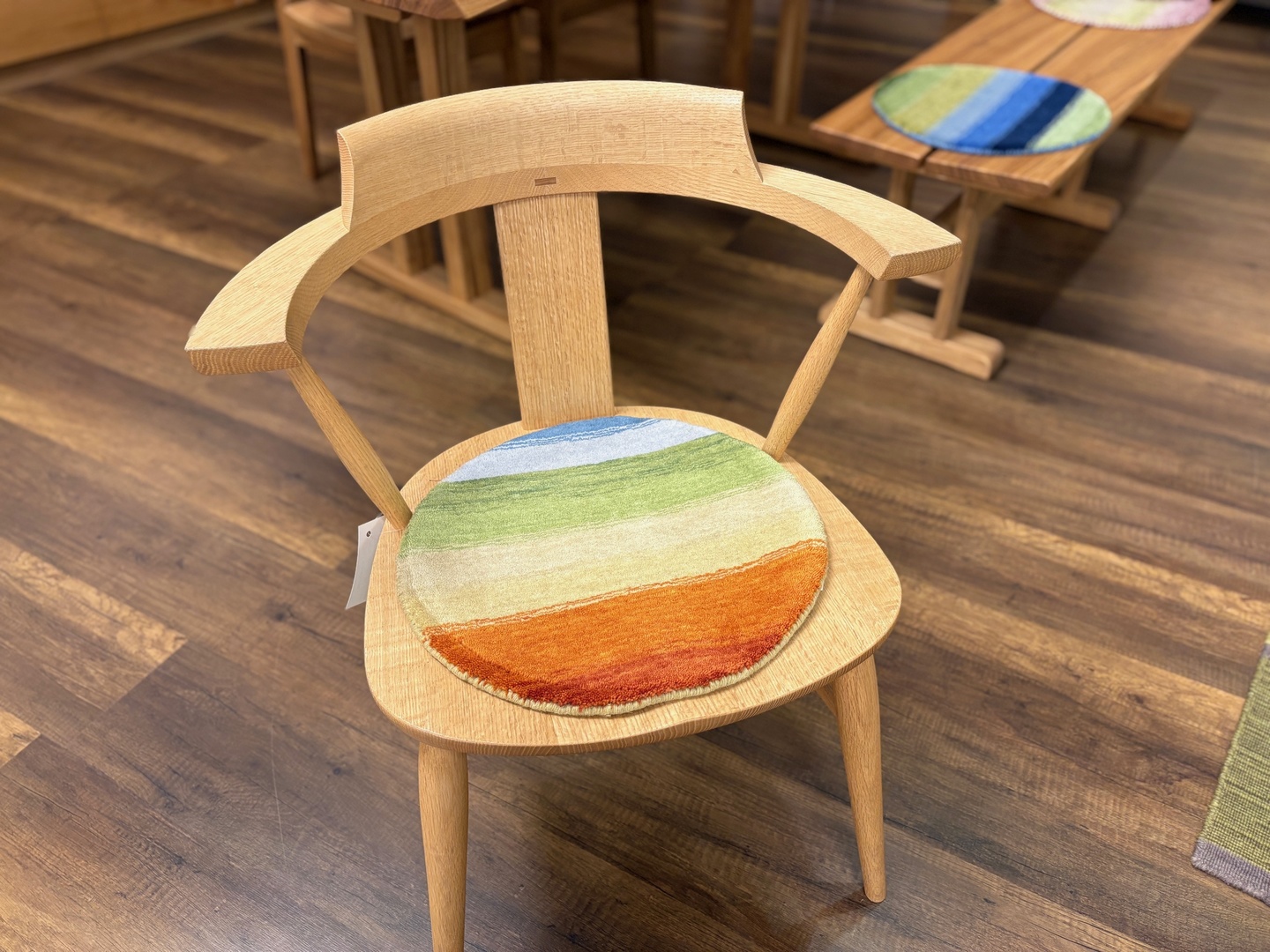 ハグみじゅうたんシートクッション入荷