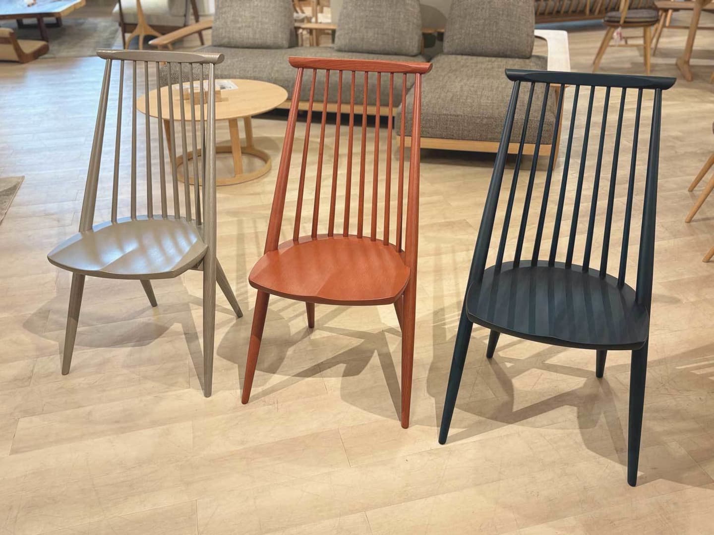 Civil シビルチェア限定カラー　展示ございます